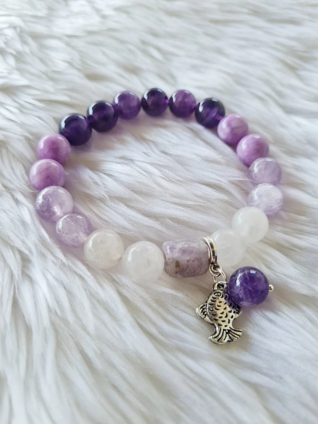 (004) กำไลหินประจำวันเกิด (วันเสาร์) กำไลหินแท้ ขนาด 10 มิล เสริมทุกด้าน (ขนาดข้อมือระบุทางแชทได้เลยค่ะ)