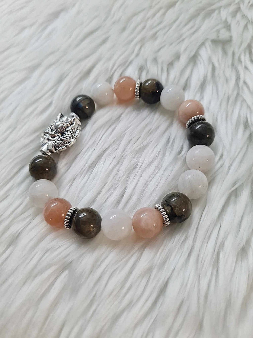 (010) กำไลหิน Moon&Sun ซันสโตน มูนสโตน ลาบราดอไรต์ ชาร์มมังกร (ความอุดมสมบูรณ์ เสริมการงาน มั่งคั่ง พลังรักมั่นคง) ขนาดข้อมือระบุทางแชทได้ค่ะ